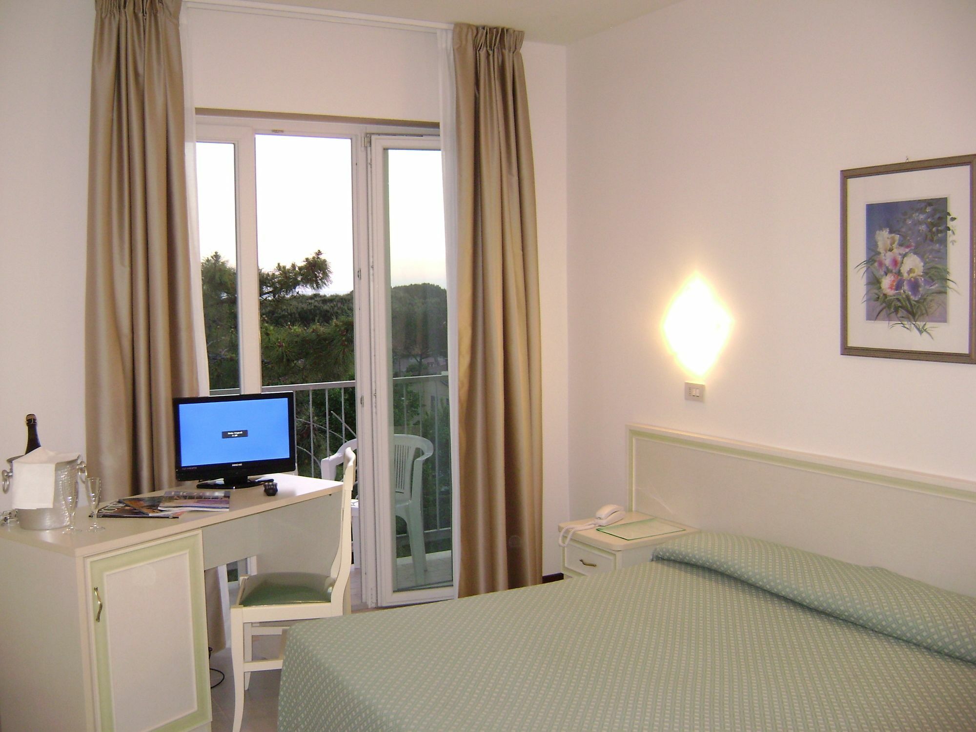 Hotel Mediterraneo Marina di Pietrasanta Luaran gambar